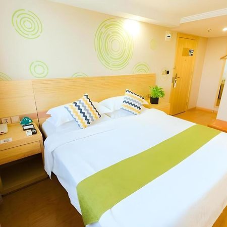 Greentree Inn Shanghai Guangxin Road Tongji Hospital Express Hotel Buitenkant foto