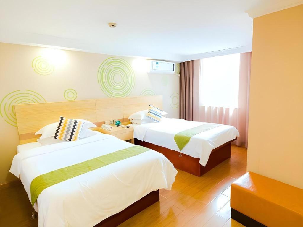 Greentree Inn Shanghai Guangxin Road Tongji Hospital Express Hotel Buitenkant foto