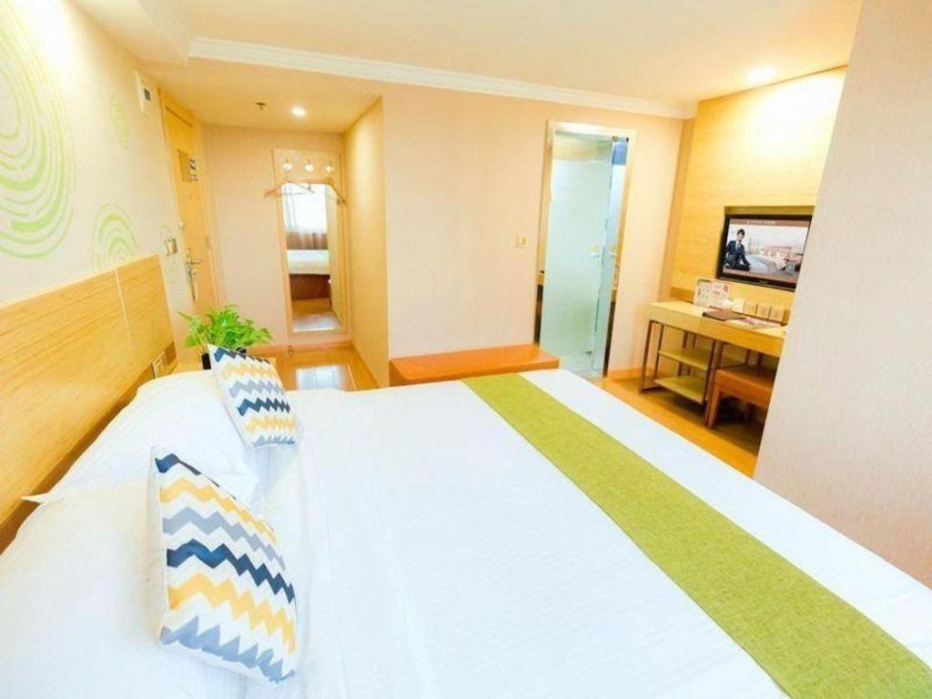 Greentree Inn Shanghai Guangxin Road Tongji Hospital Express Hotel Buitenkant foto