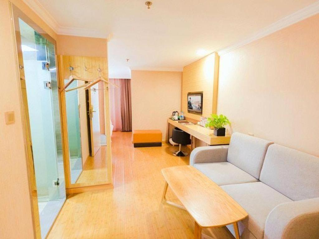 Greentree Inn Shanghai Guangxin Road Tongji Hospital Express Hotel Buitenkant foto