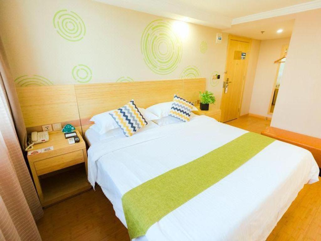 Greentree Inn Shanghai Guangxin Road Tongji Hospital Express Hotel Buitenkant foto