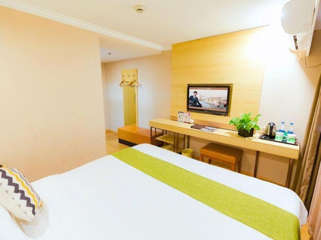 Greentree Inn Shanghai Guangxin Road Tongji Hospital Express Hotel Buitenkant foto