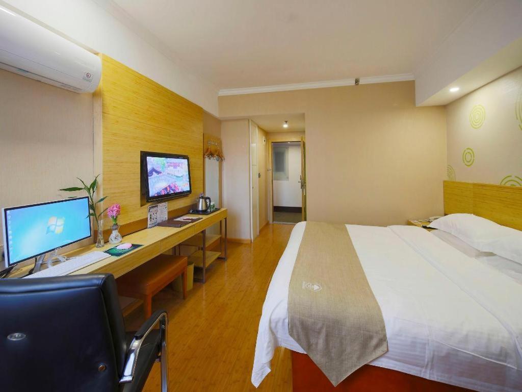 Greentree Inn Shanghai Guangxin Road Tongji Hospital Express Hotel Buitenkant foto