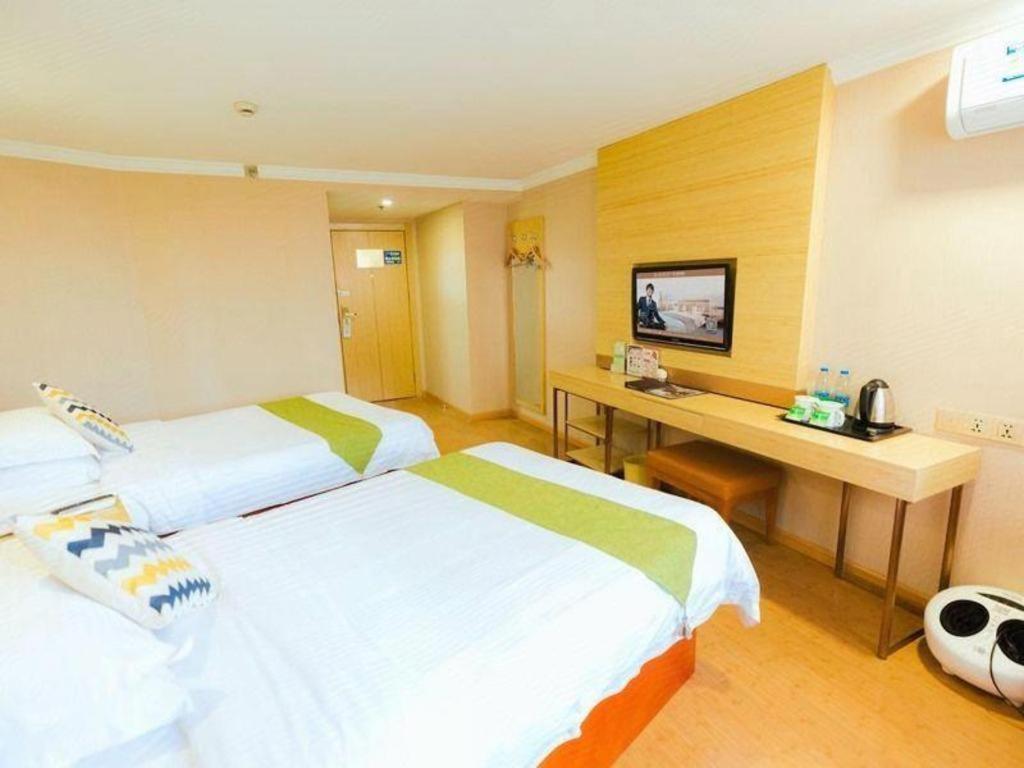 Greentree Inn Shanghai Guangxin Road Tongji Hospital Express Hotel Buitenkant foto